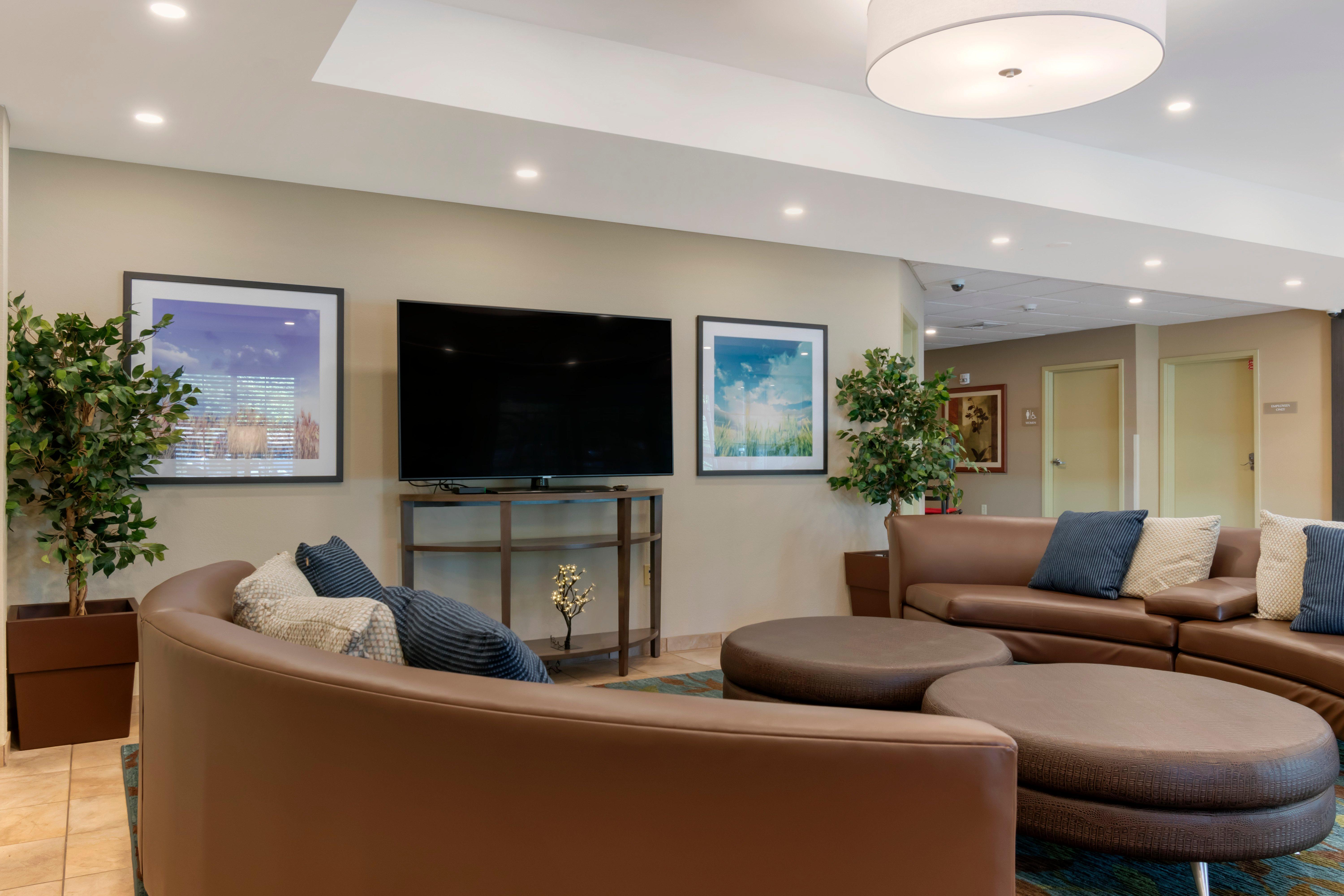 Candlewood By Ihg Hotel Reading
