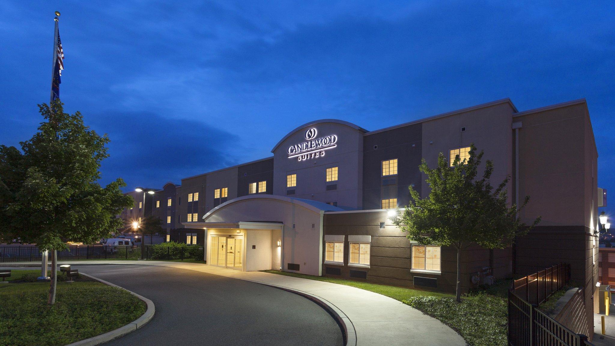 Candlewood By Ihg 3*