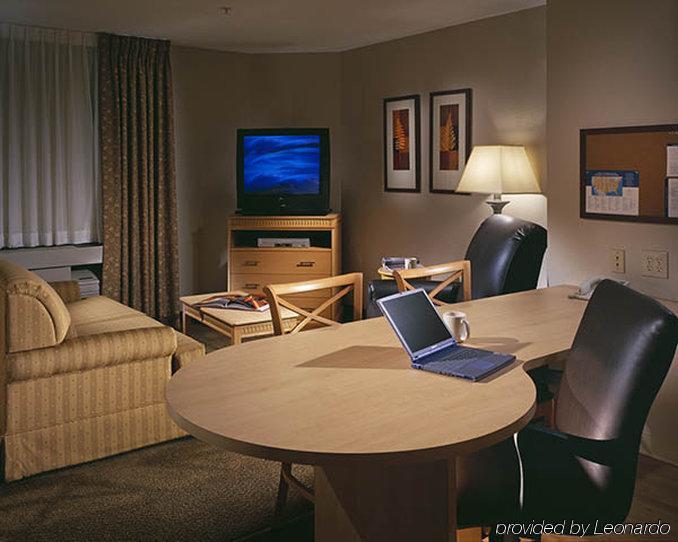 Candlewood By Ihg Hotel 3*