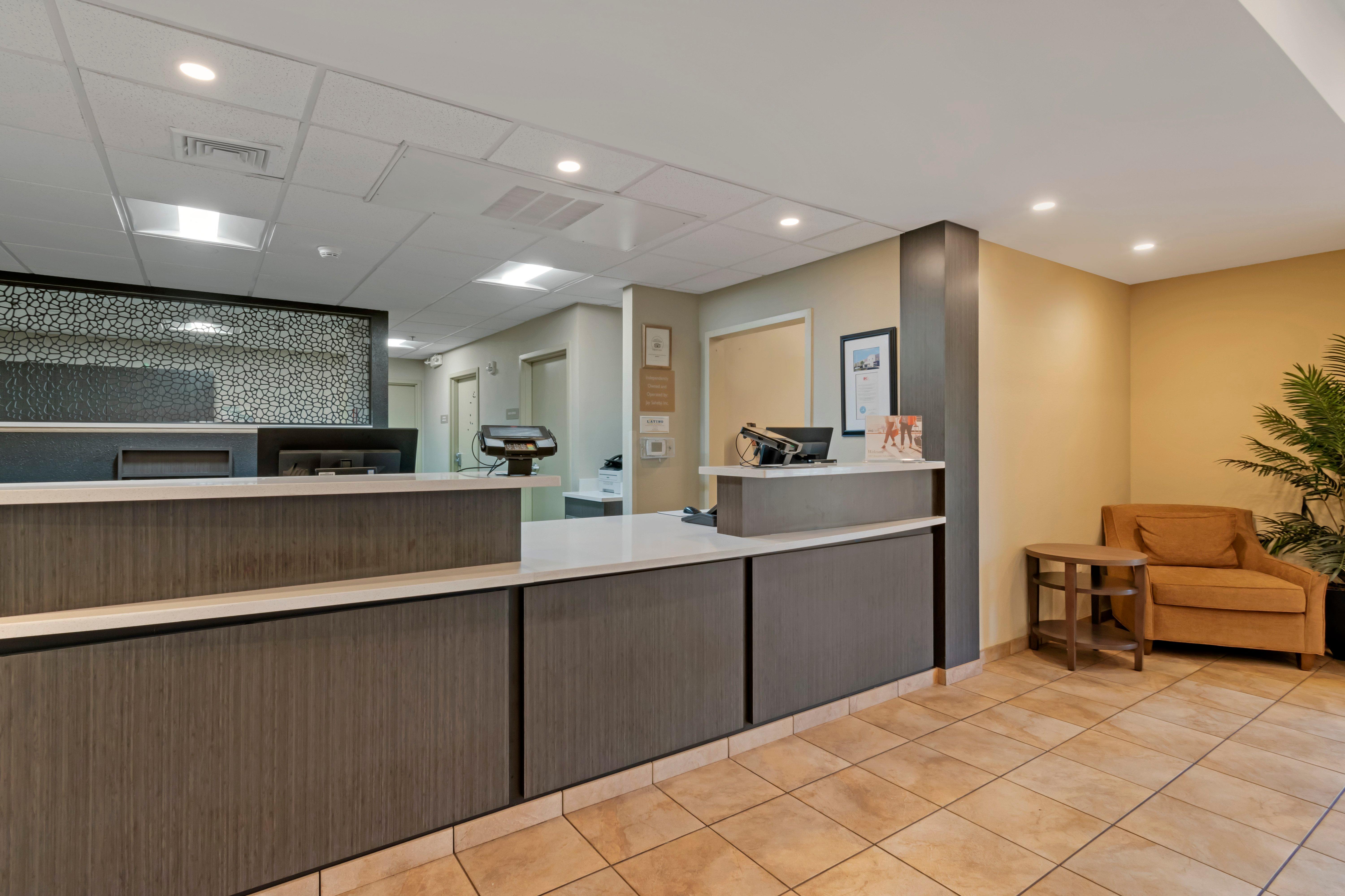 Hotel Candlewood By Ihg Reading